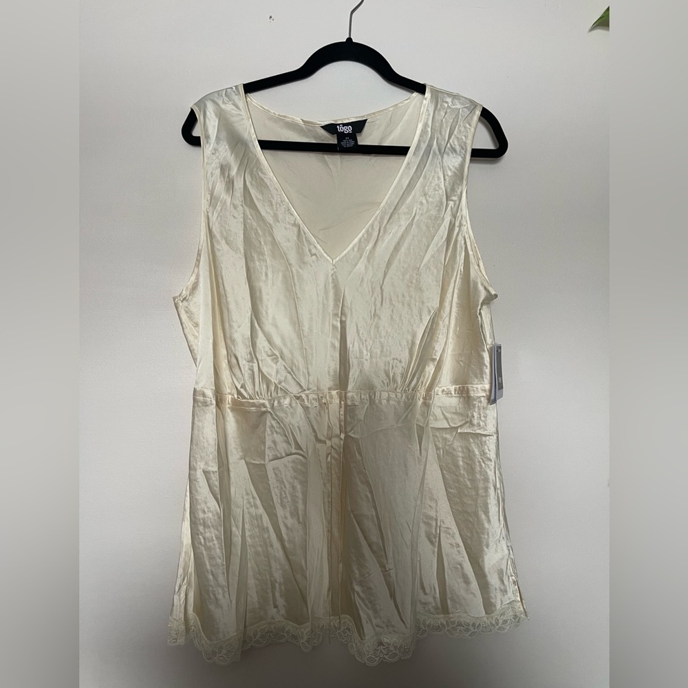 Cream V-Neck Sleeveless silk Dress